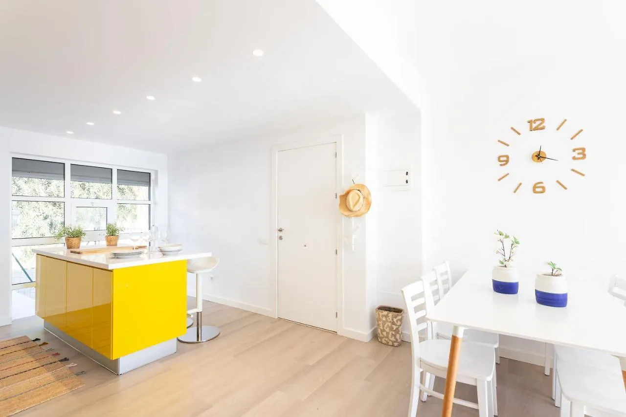 Higueron Rental Playa Apartamento ベナルマデナ アパート